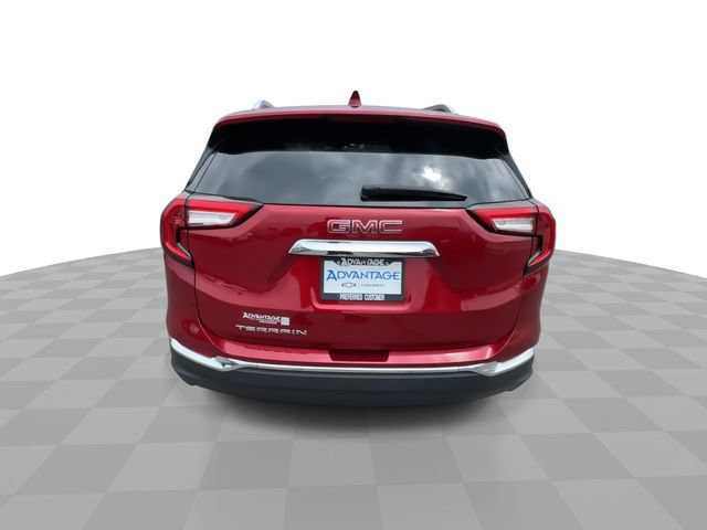 Used 2023 GMC Terrain SLT w/ LPO, Floor Liner Package FWD image 7