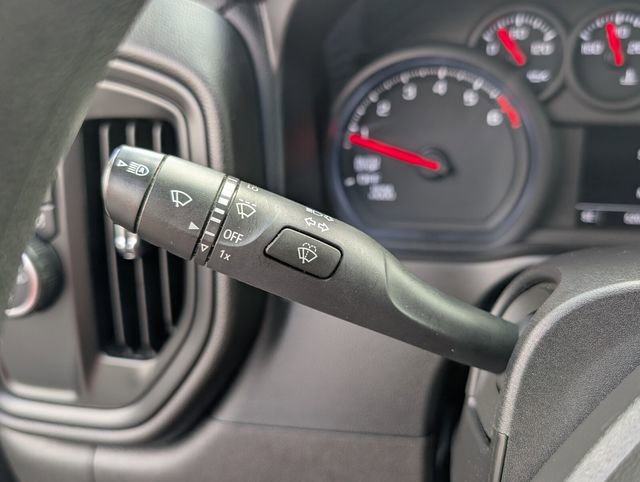 Used 2023 Chevrolet Silverado 1500 Custom image 36