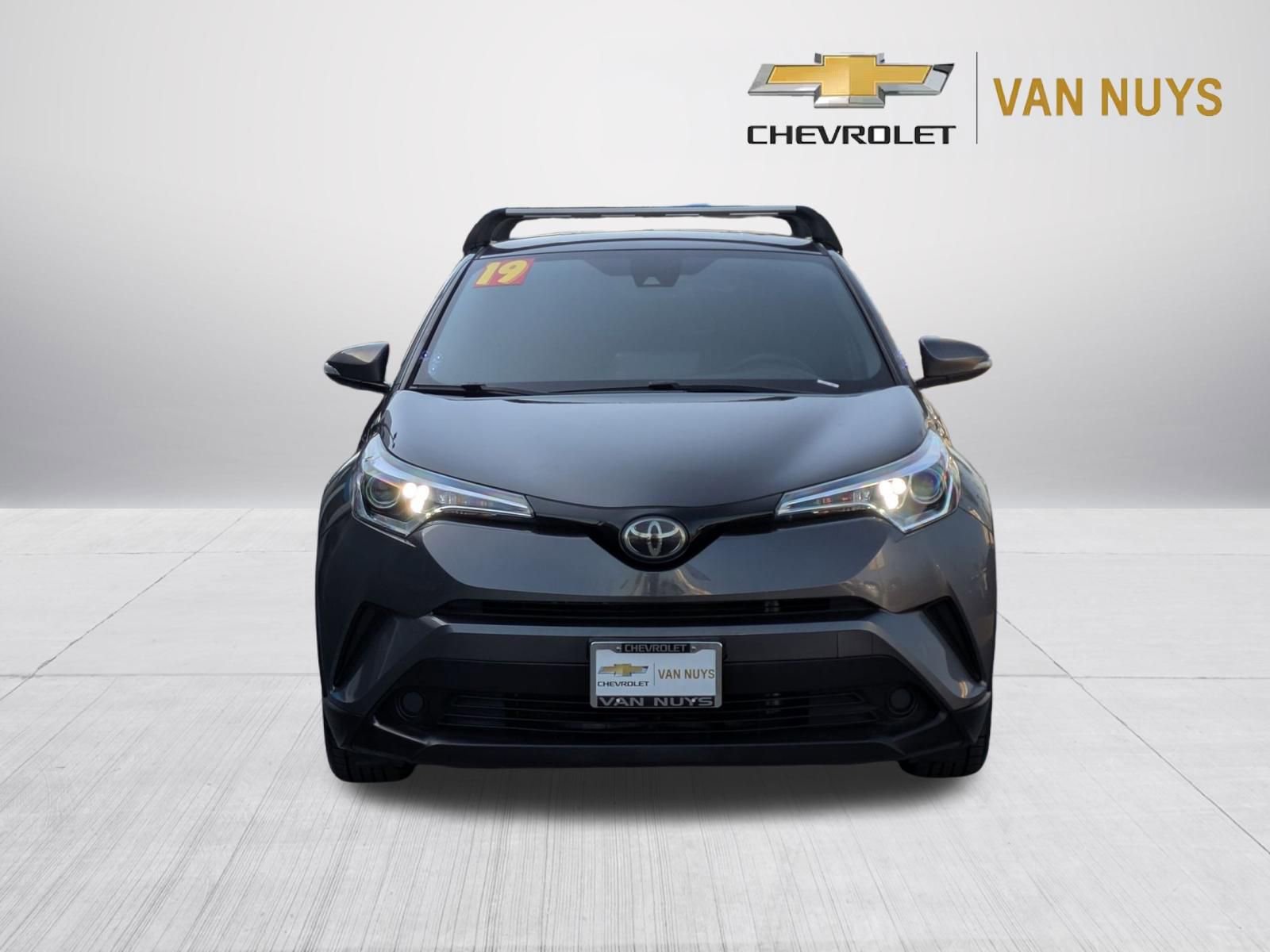 Used 2019 Toyota C-HR LE FWD image 2