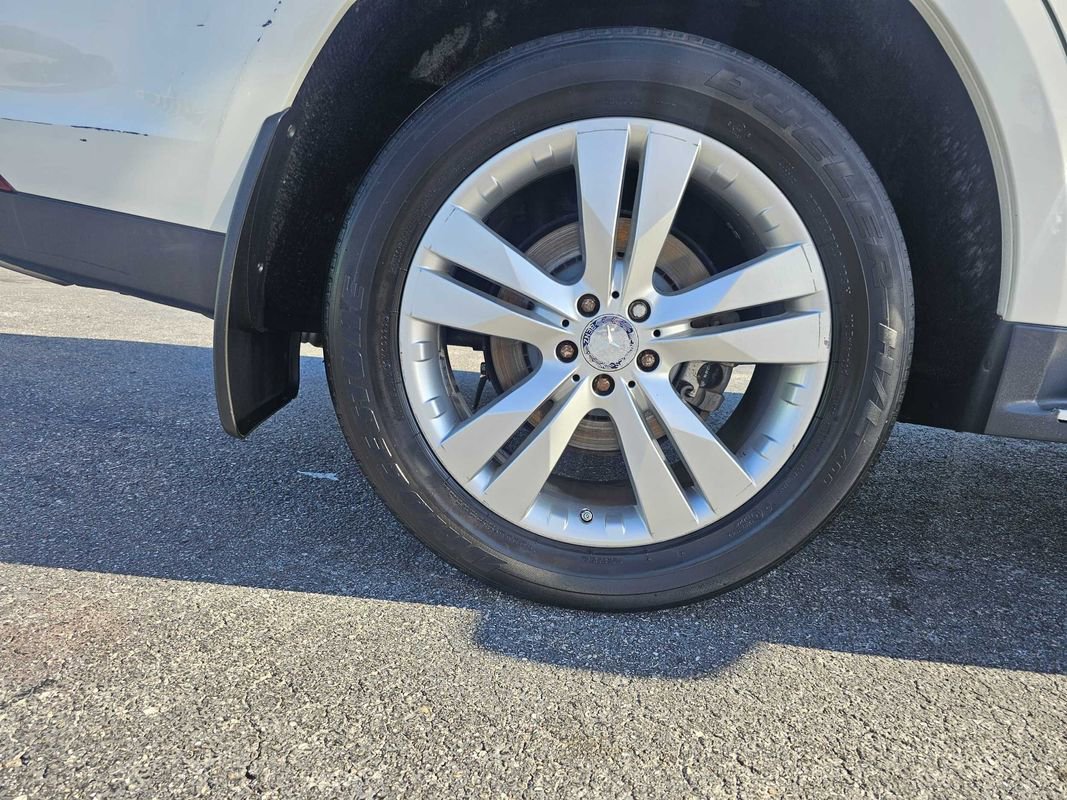 Used 2012 Mercedes-Benz GL 320 BlueTEC 4MATIC image 7
