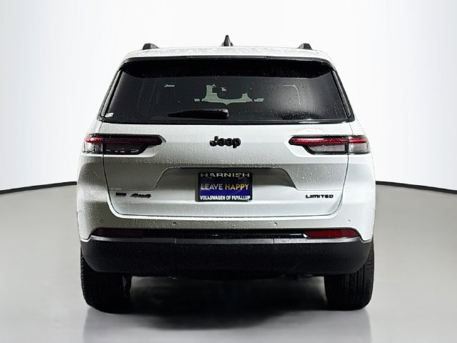 Used 2023 Jeep Grand Cherokee L Limited w/ Black Appearance Package AWD/4WD image 6