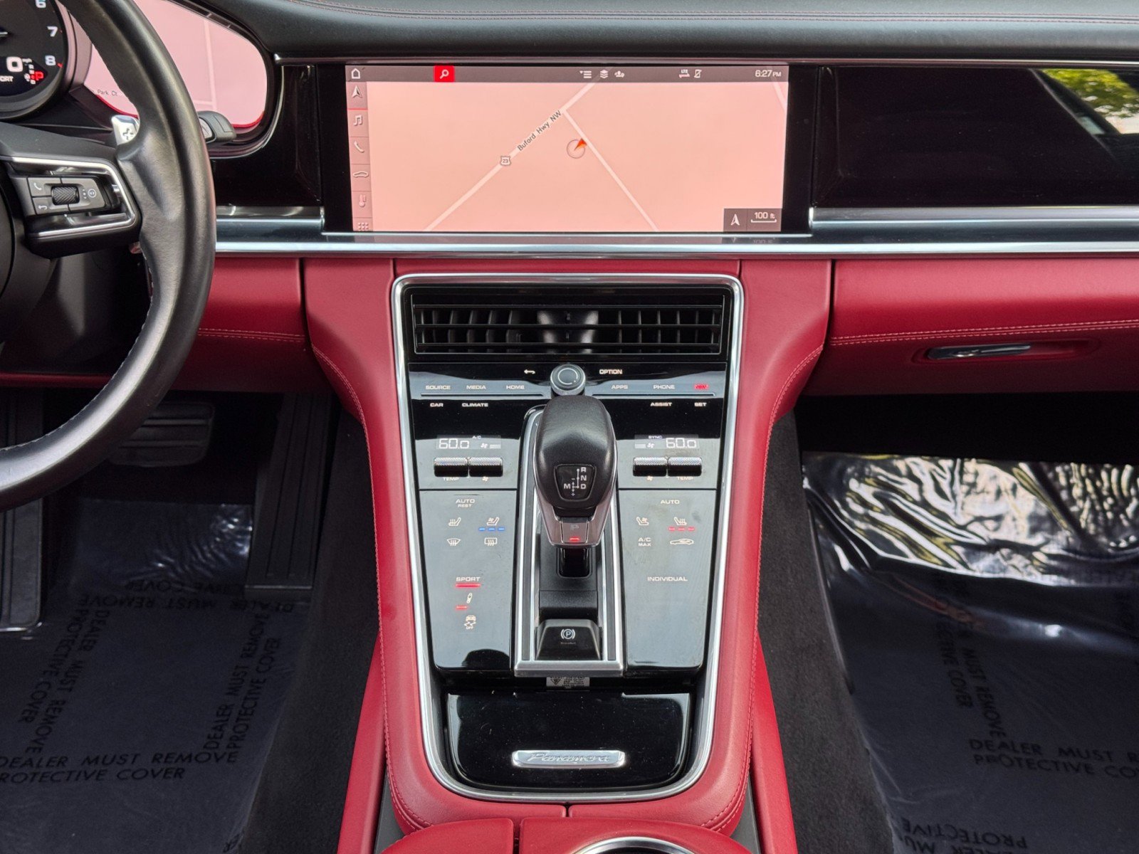 Used 2021 Porsche Panamera image 24