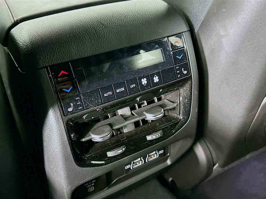 Certified 2025 Jeep Grand Cherokee Summit image 34