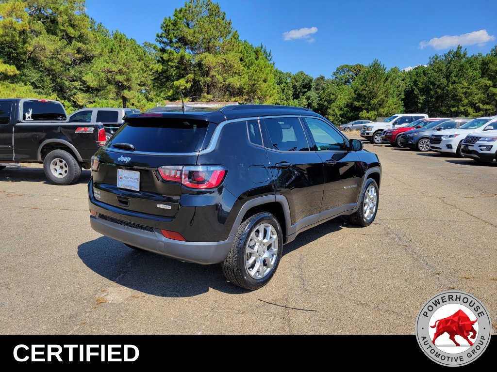 Used 2022 Jeep Compass Latitude w/ Sun and Sound Group AWD/4WD image 6