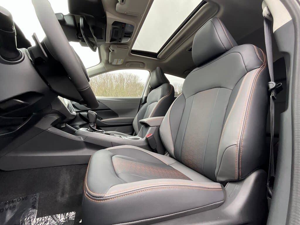 Certified 2025 Subaru Crosstrek 2.5i Limited w/ Crosstrek Mirror Package image 11