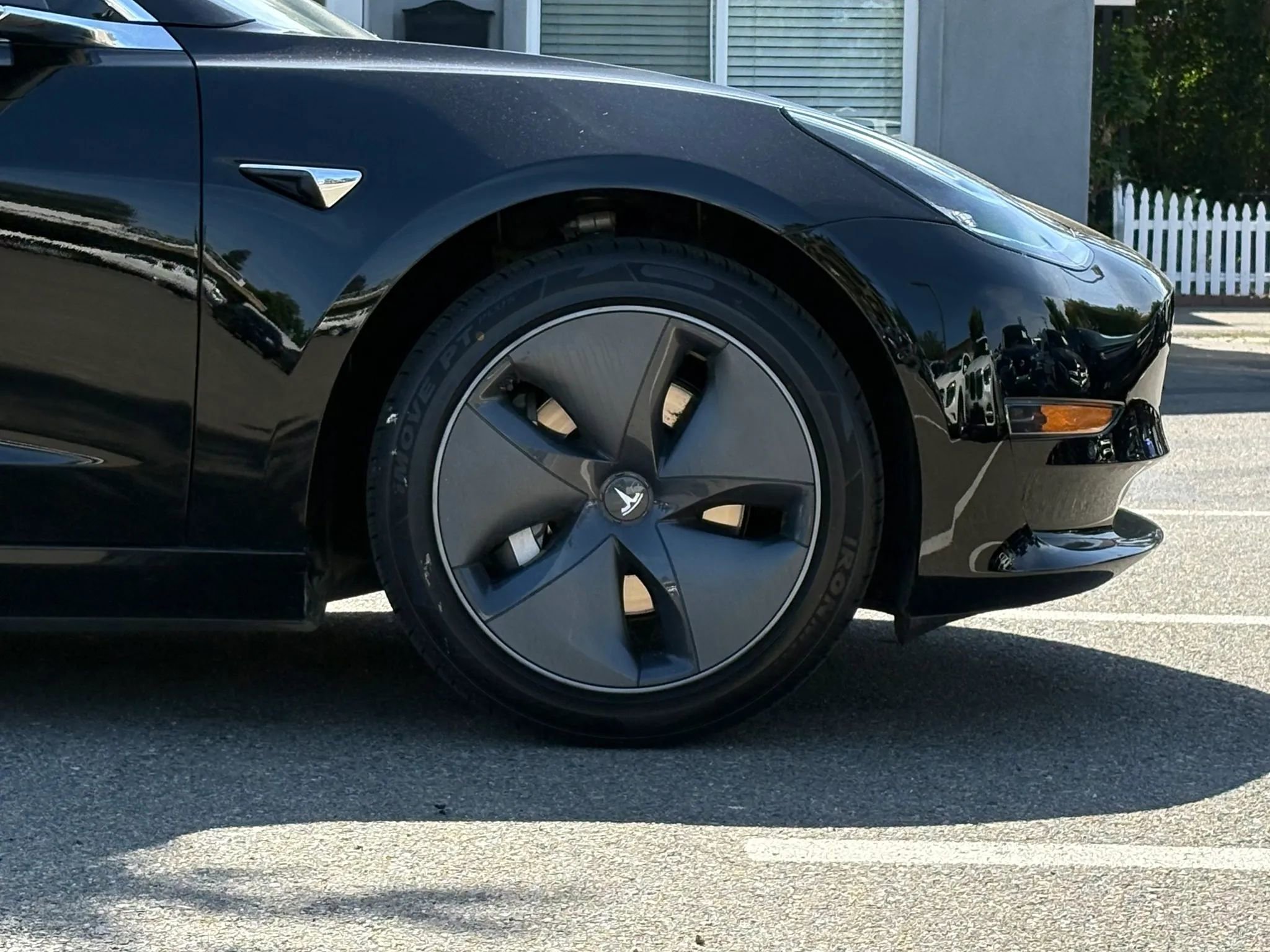 Used 2019 Tesla Model 3 Mid Range RWD image 29