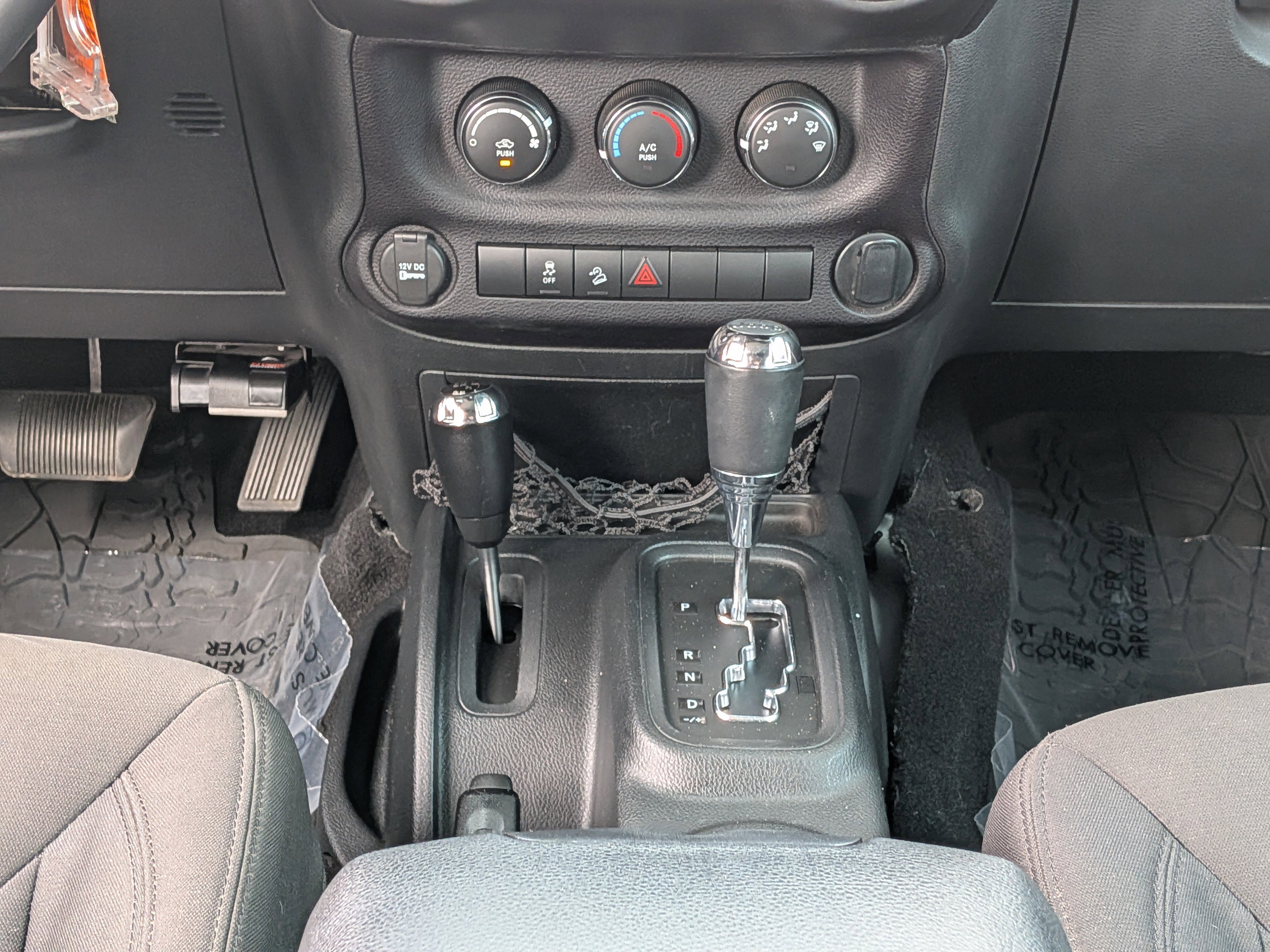 Used 2016 Jeep Wrangler Unlimited Sport w/ Connectivity Group AWD/4WD image 20