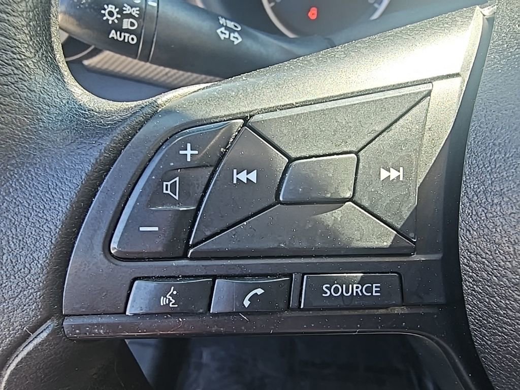 Used 2023 Nissan Kicks S FWD image 19