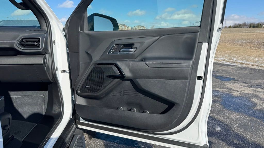 New 2025 Chevrolet Silverado EV LT AWD/4WD image 18