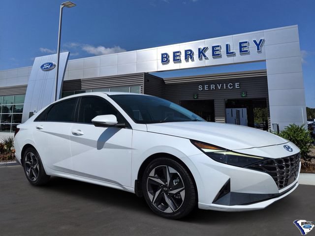 Used 2022 Hyundai Elantra Limited w/ Preferred Accessory Package FWD video 1