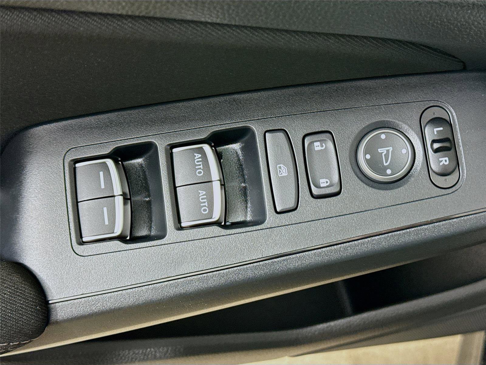 Used 2025 Honda Civic Sport image 18