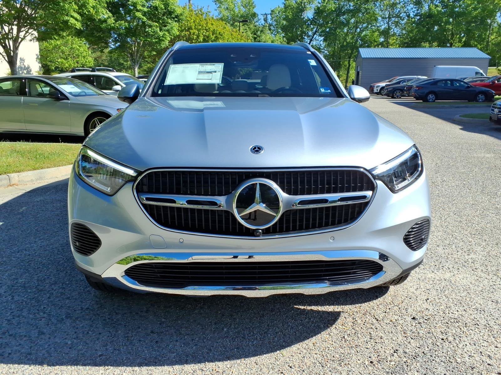 New 2026 Mercedes-Benz GLC 300 4MATIC image 3