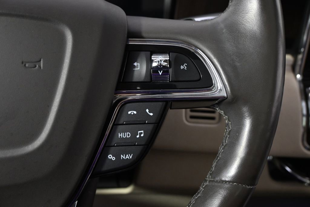 Used 2021 Lincoln Navigator Reserve AWD/4WD image 37