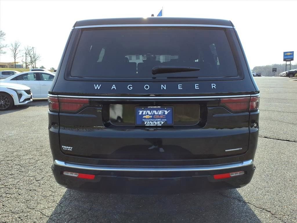 Used 2024 Jeep Wagoneer Series II image 4