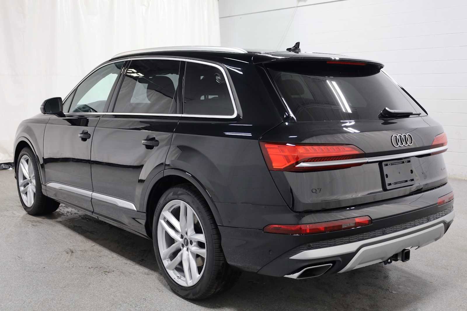 New 2025 Audi Q7 3.0T Premium Plus image 3