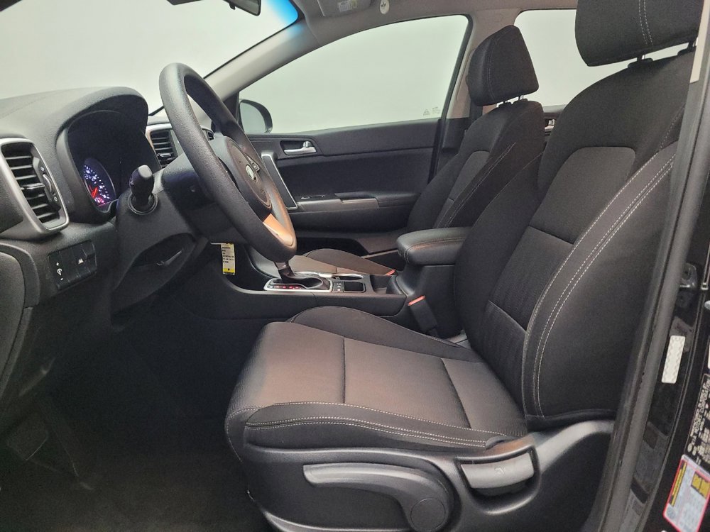 Used 2022 Kia Sportage LX image 17