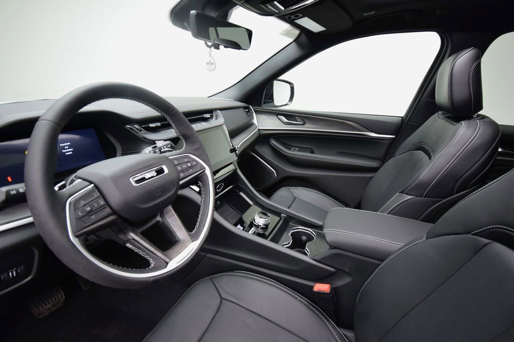 New 2026 Jeep Grand Cherokee Limited image 35
