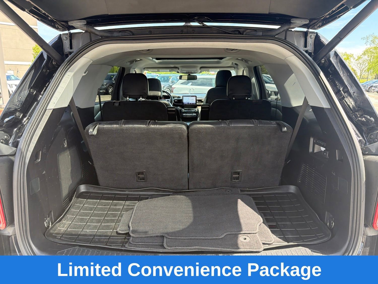 Used 2021 Ford Explorer Limited w/ Equipment Group 301A AWD/4WD image 20