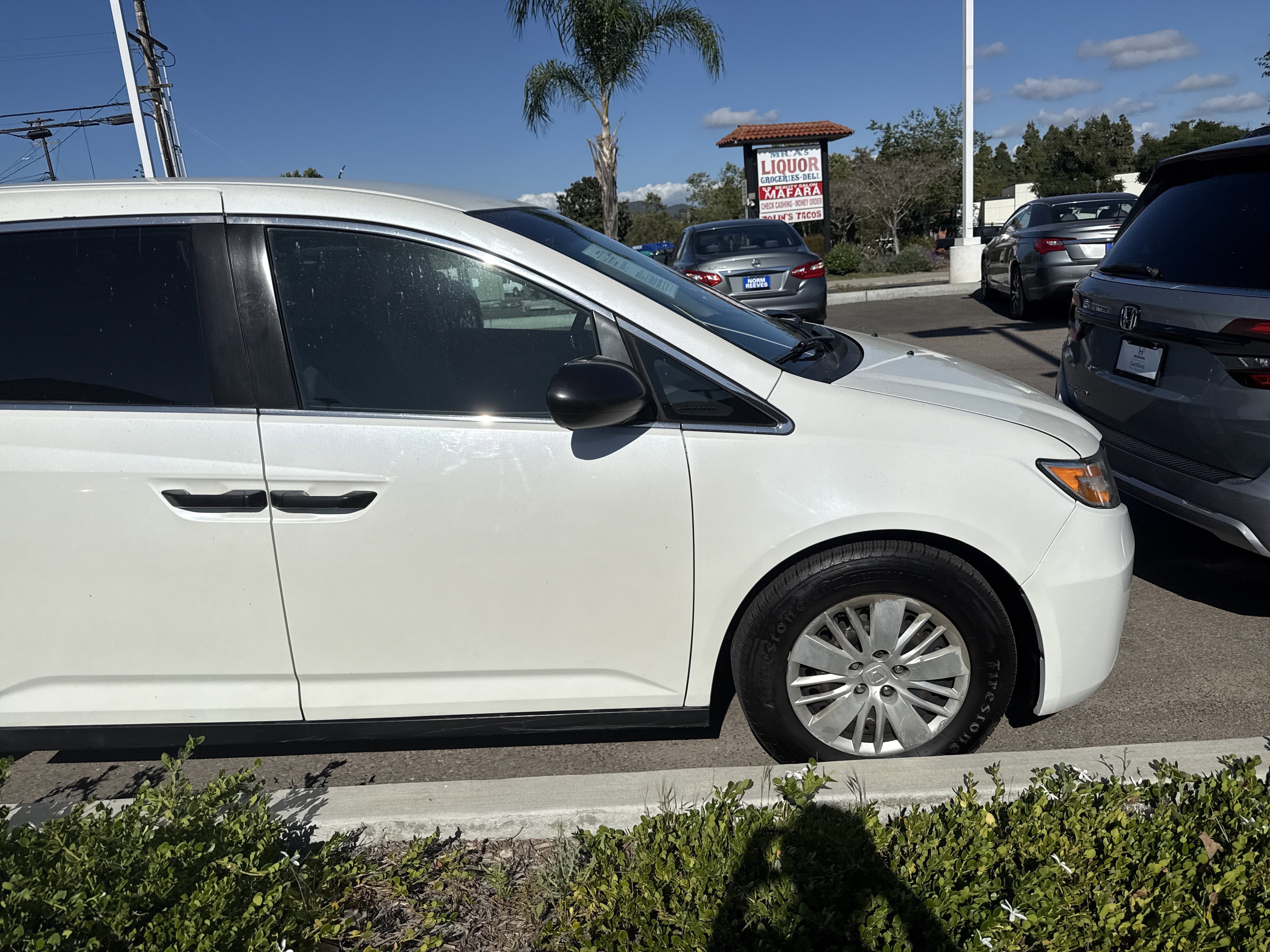 Used 2014 Honda Odyssey LX image 8