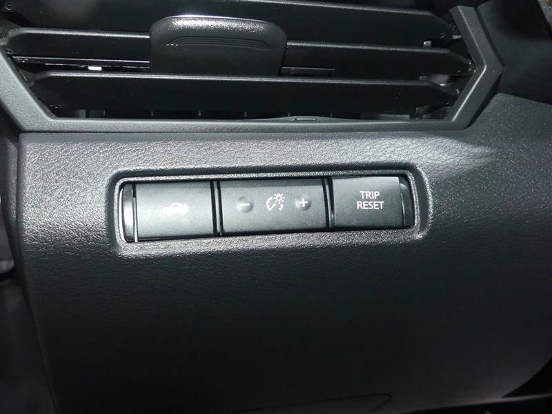 Used 2022 Nissan Altima 2.5 SR w/ Midnight Edition Package FWD image 29