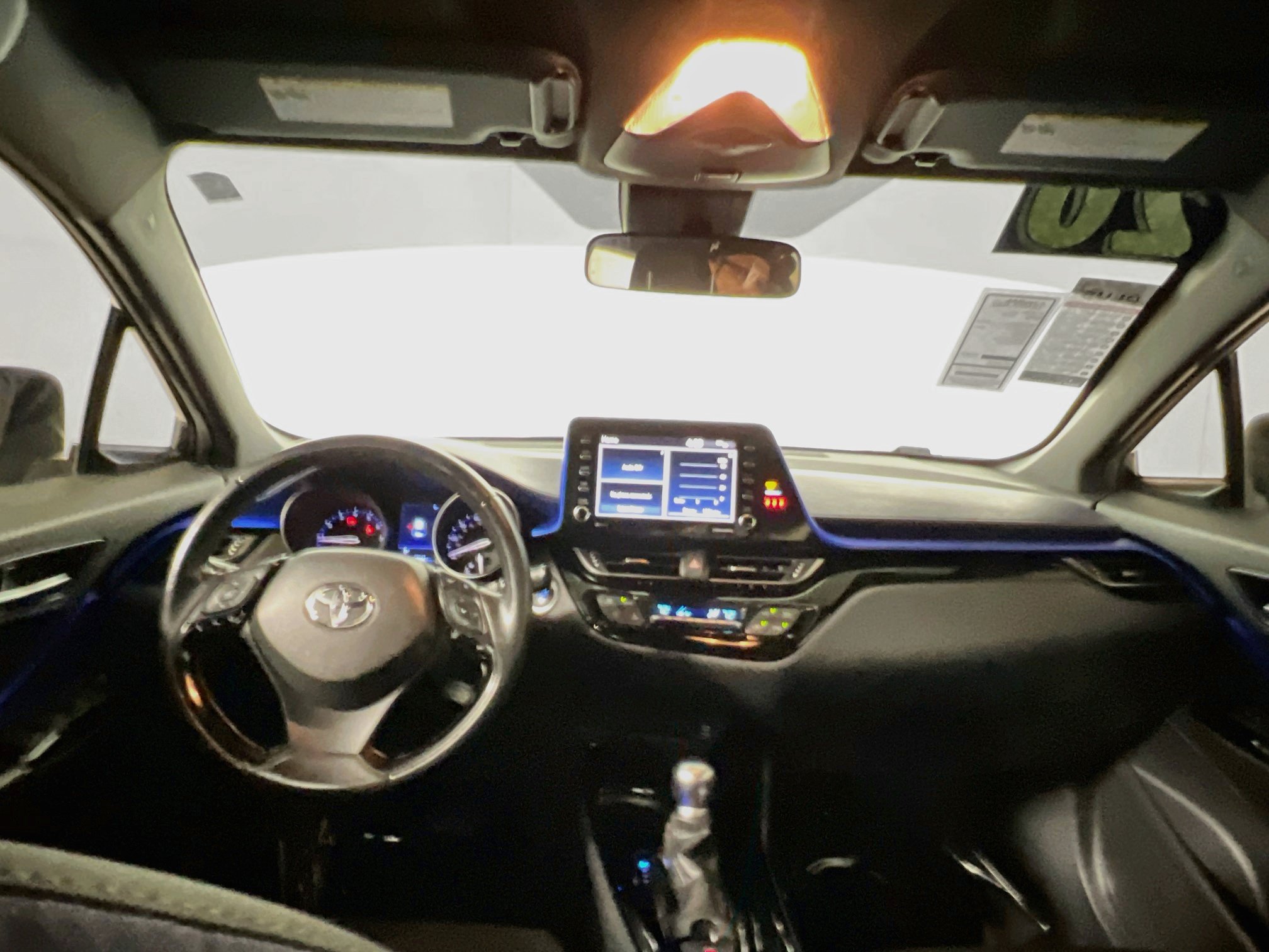 Used 2020 Toyota C-HR XLE FWD image 30