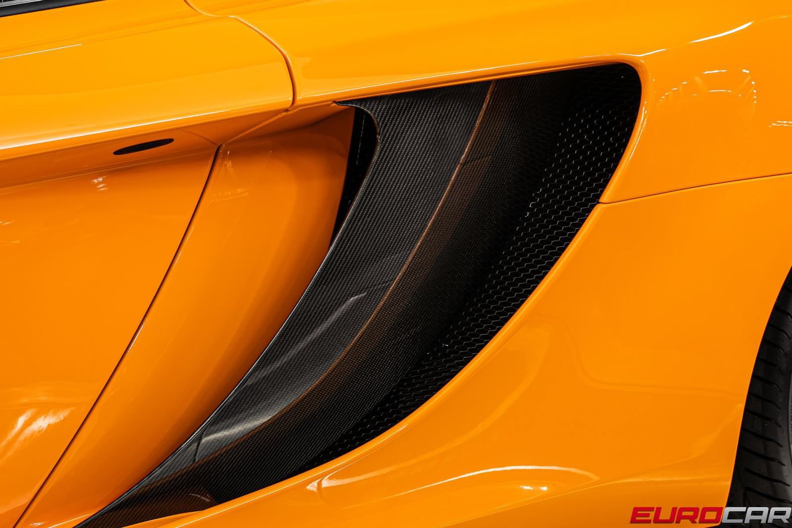 Used 2013 McLaren MP4-12C Spider RWD image 19