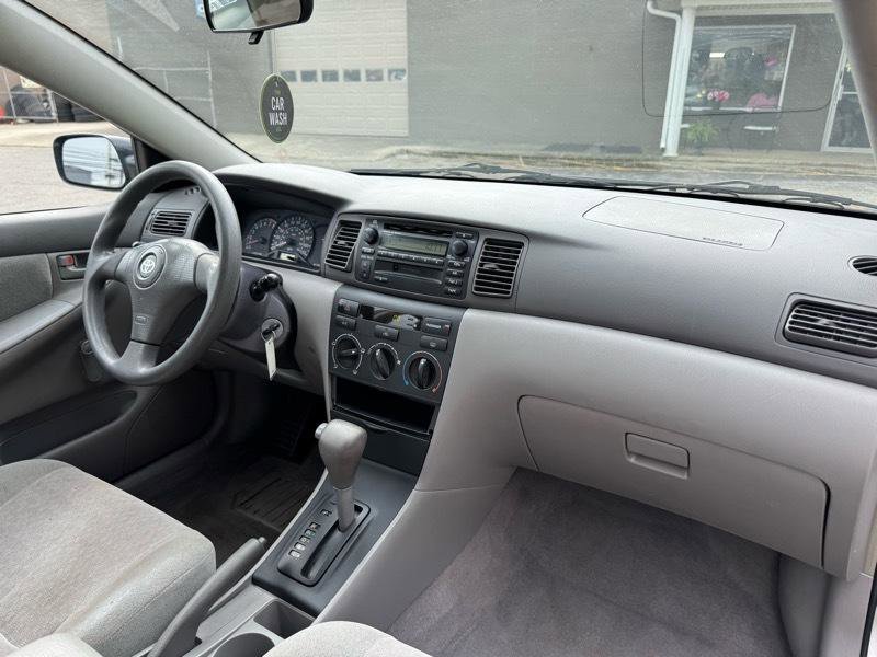 Used 2003 Toyota Corolla CE FWD image 10
