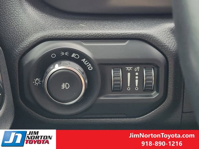 Used 2022 Jeep Wrangler Unlimited Sport image 24