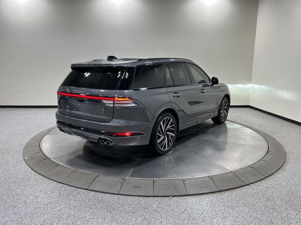Certified 2025 Lincoln Aviator Black Label w/ Jet Appearance Package image 6