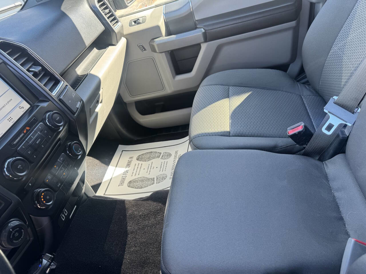 Used 2016 Ford F150 XLT w/ Equipment Group 302A Luxury image 9