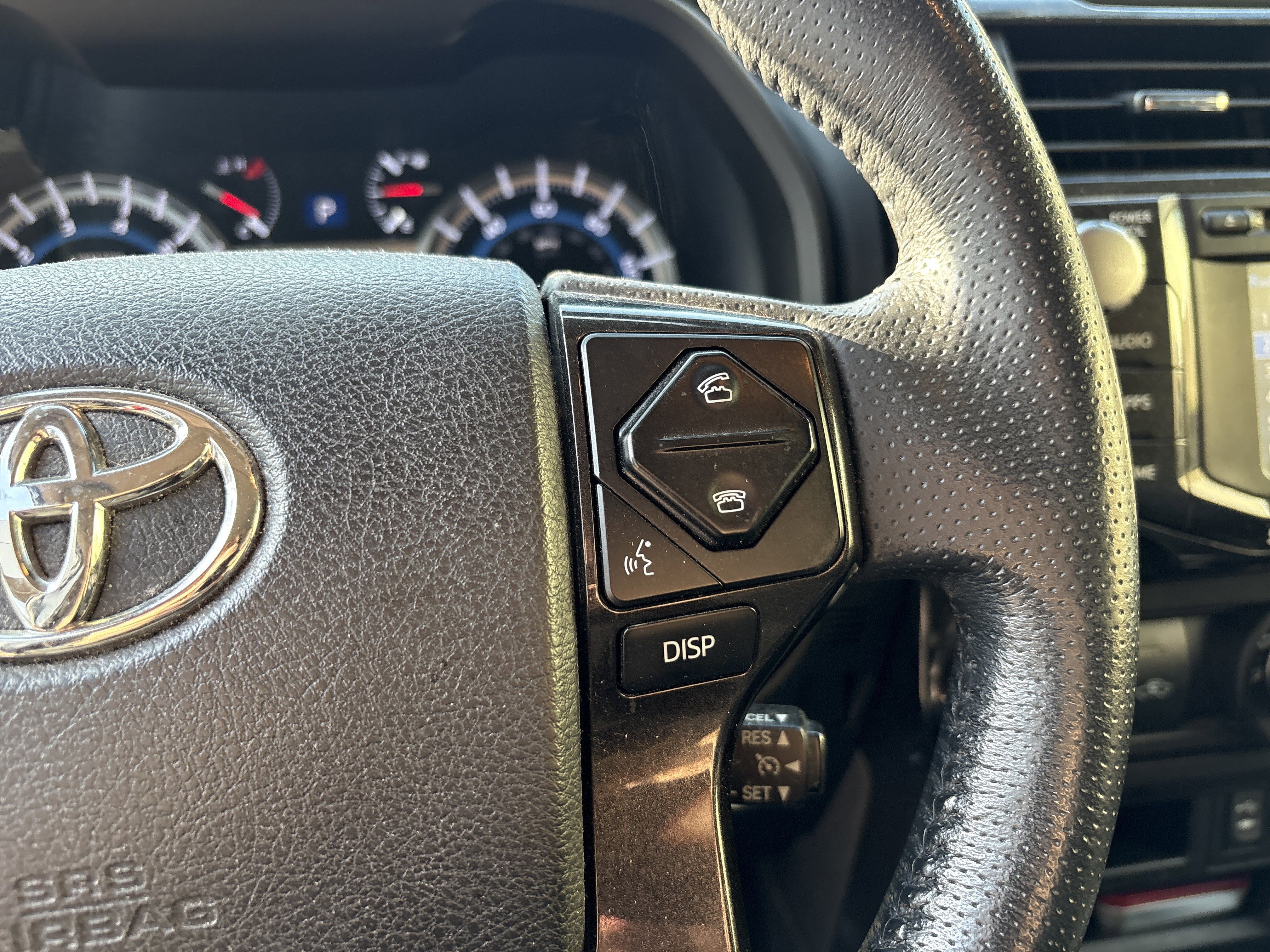 Used 2015 Toyota 4Runner Trail Premium image 26