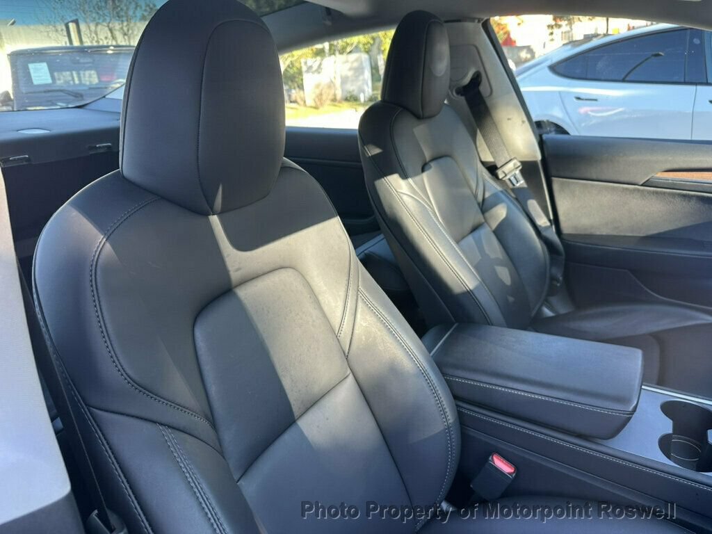 Used 2023 Tesla Model 3 Standard Range RWD image 5