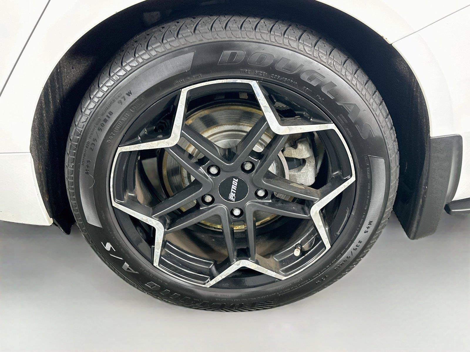 Used 2015 Chevrolet Impala LT FWD image 27