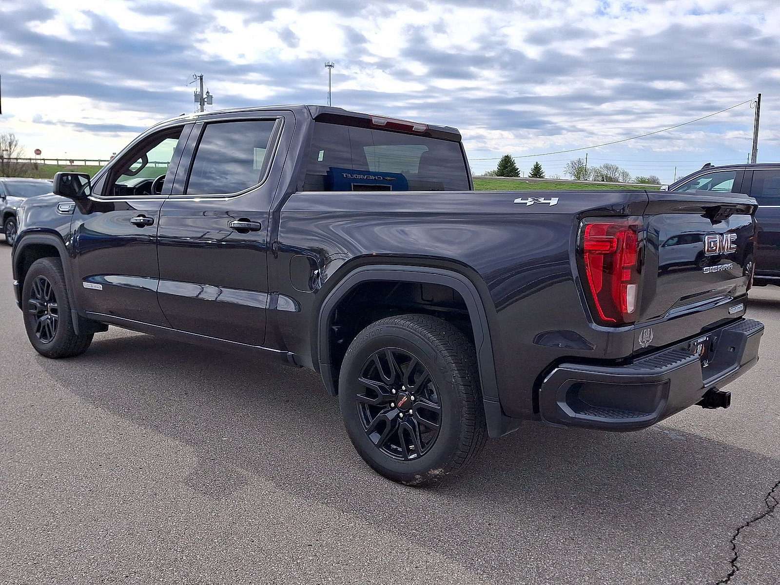 New 2025 GMC Sierra 1500 Elevation AWD/4WD image 11