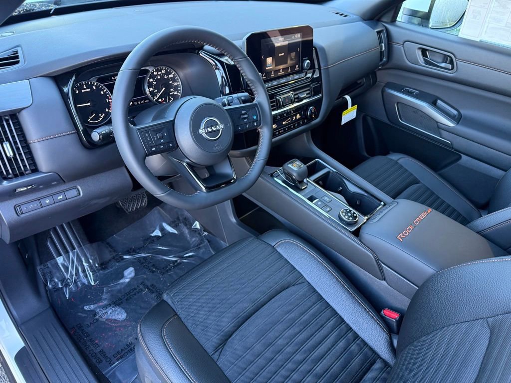 New 2025 Nissan Pathfinder Rock Creek image 13