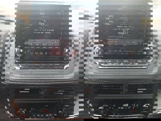 Used 2023 Nissan Rogue SV FWD image 13