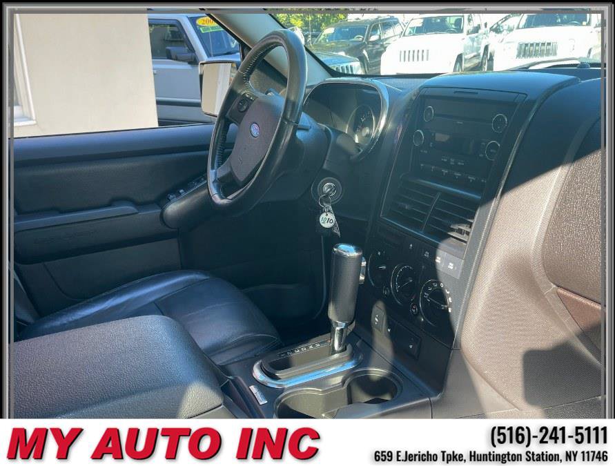 Used 2010 Ford Explorer XLT AWD/4WD image 25