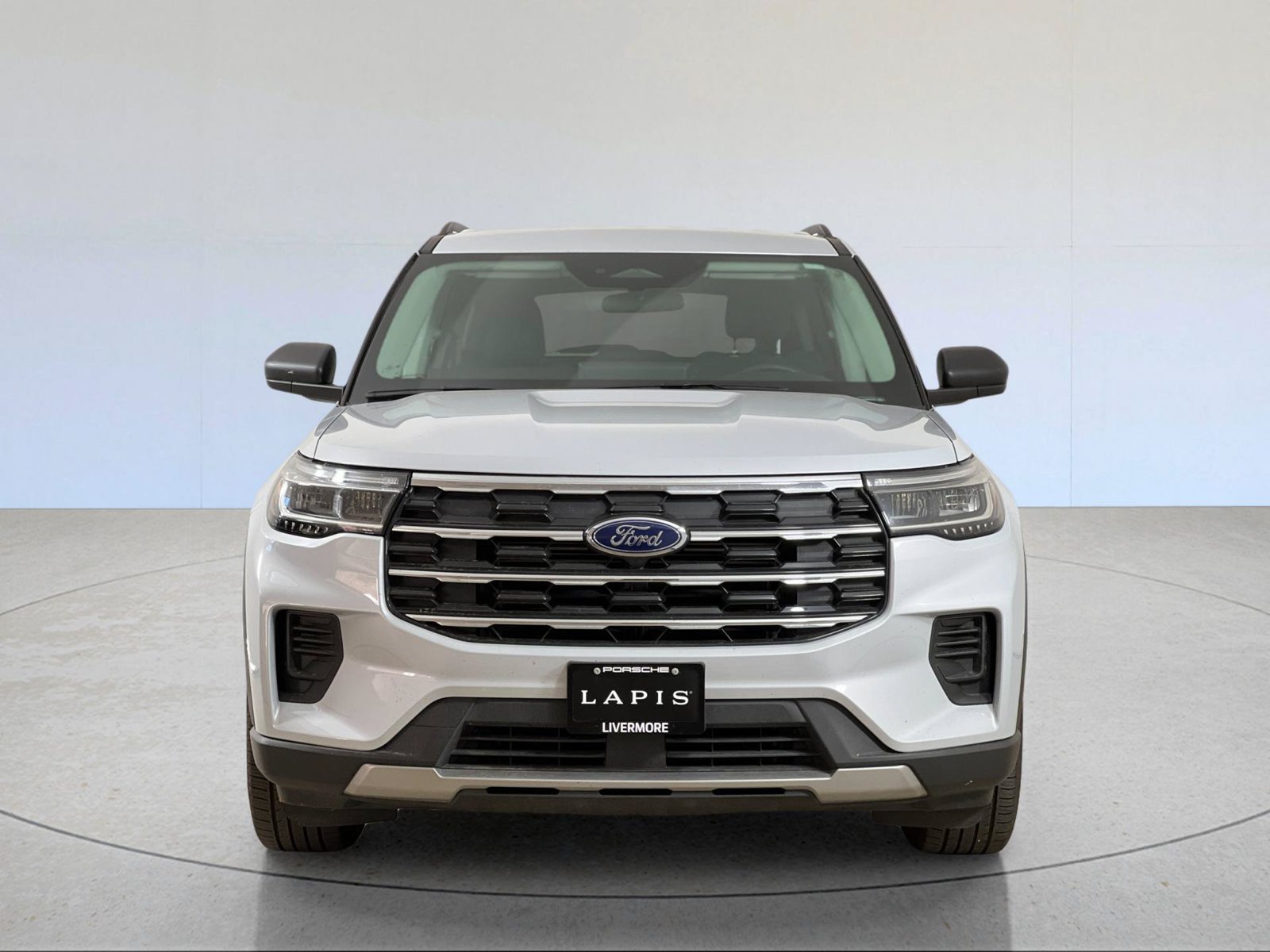 Used 2025 Ford Explorer Active RWD image 11