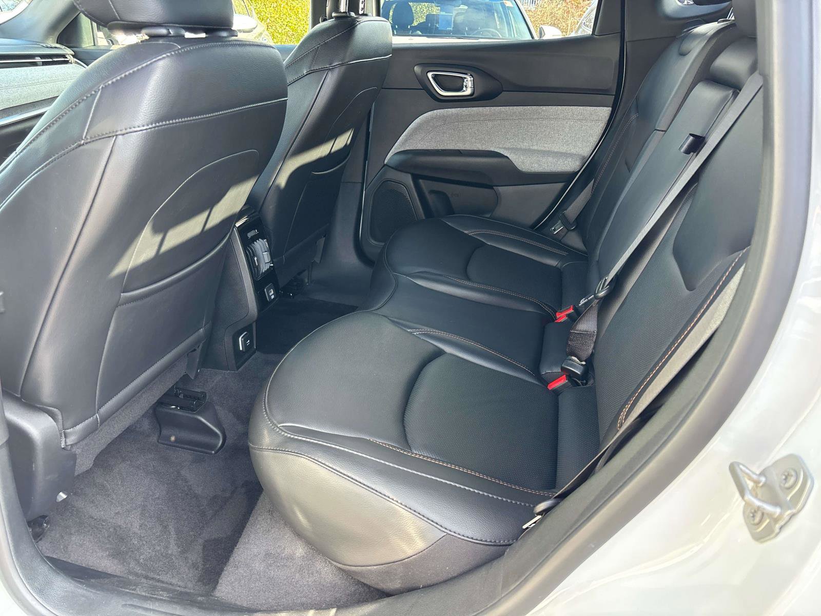 Certified 2023 Jeep Compass Latitude image 10