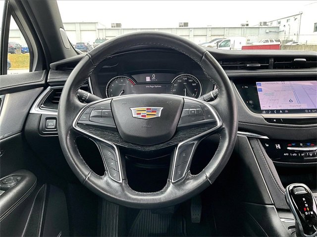 Used 2023 Cadillac XT5 Premium Luxury image 16