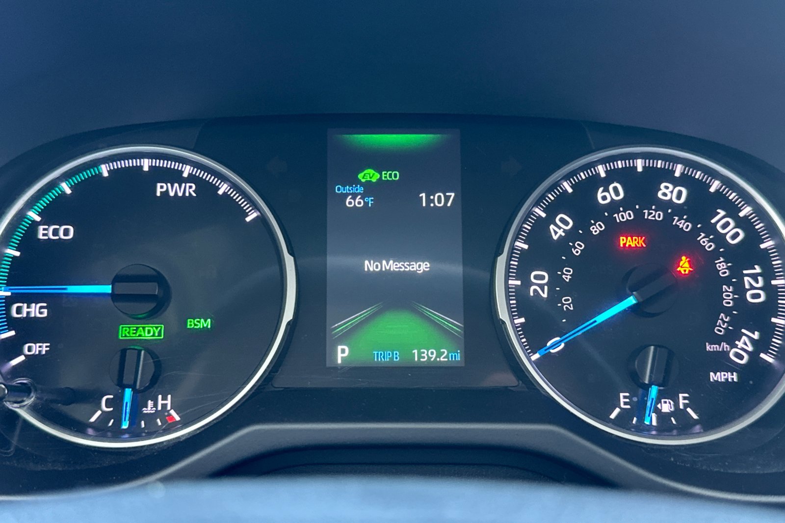 Used 2022 Toyota RAV4 LE image 37