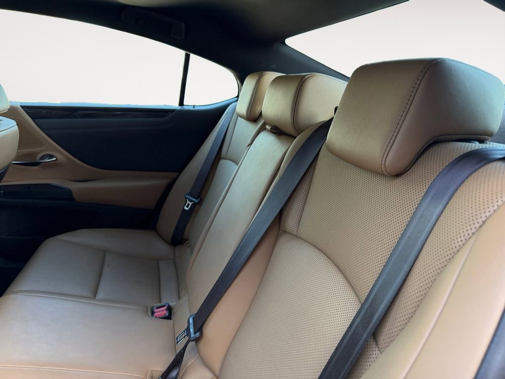 Used 2019 Lexus ES 350 w/ Premium Package image 30
