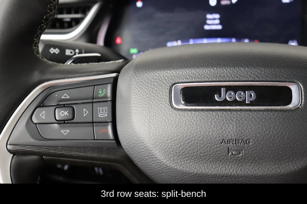 Used 2025 Jeep Grand Cherokee L Laredo w/ Luxury Tech Group I RWD image 8