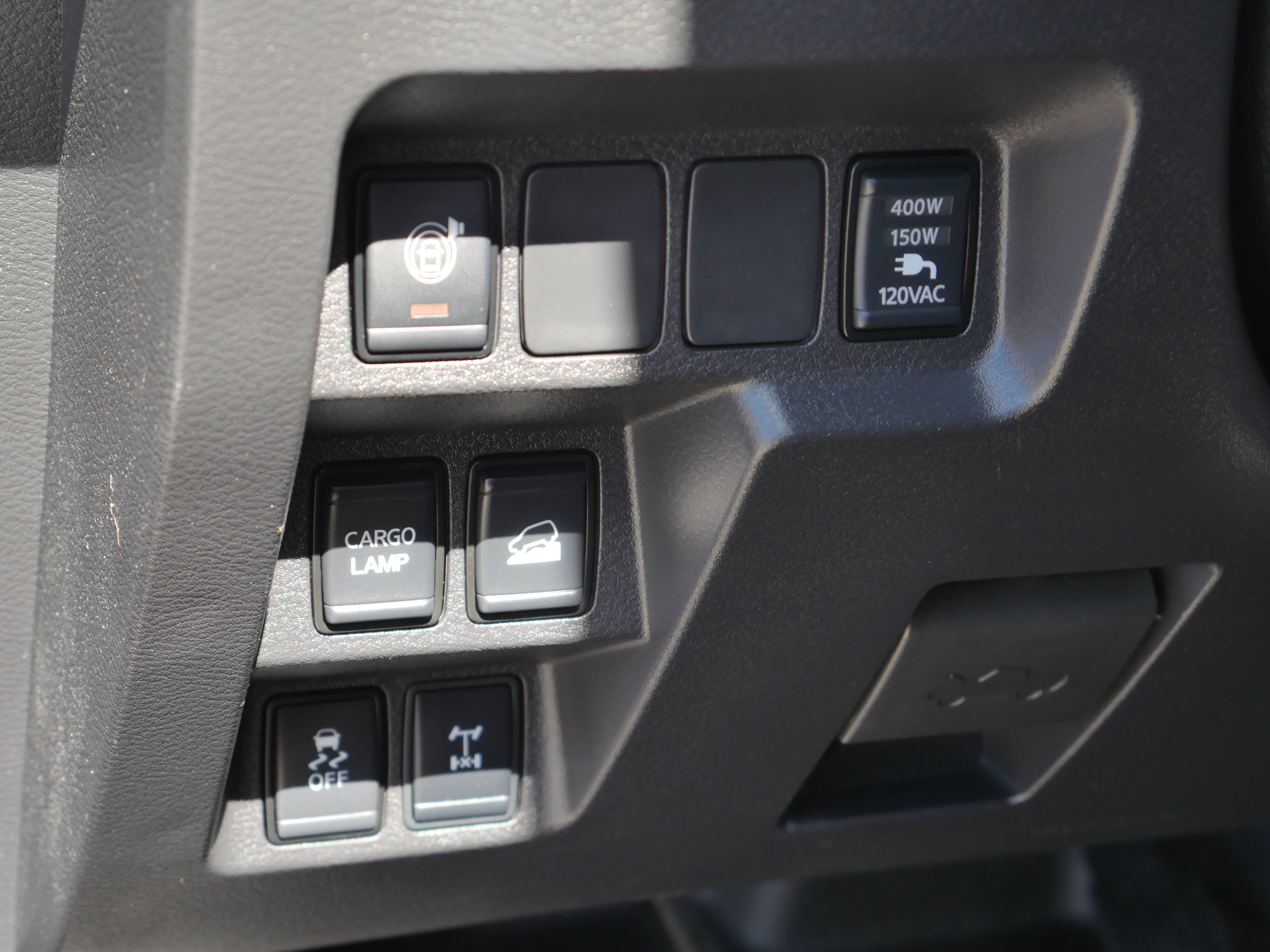 Certified 2023 Nissan Frontier PRO-4X w/ Pro Convenience Package image 5