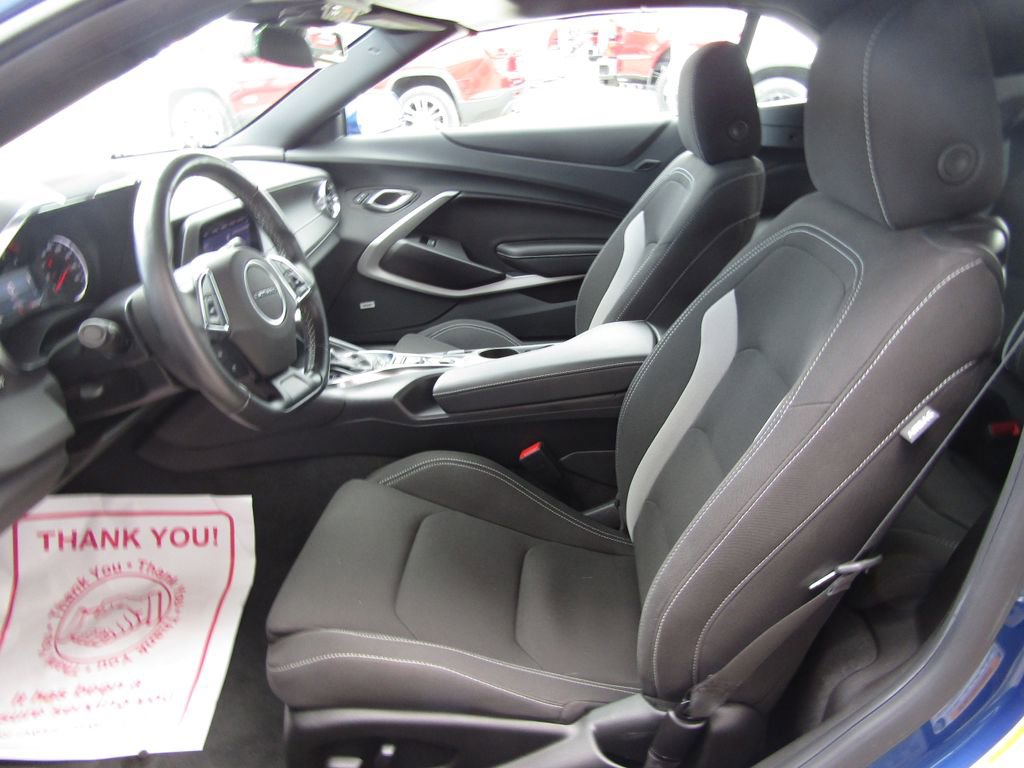 Used 2023 Chevrolet Camaro LT w/ Technology Package image 26