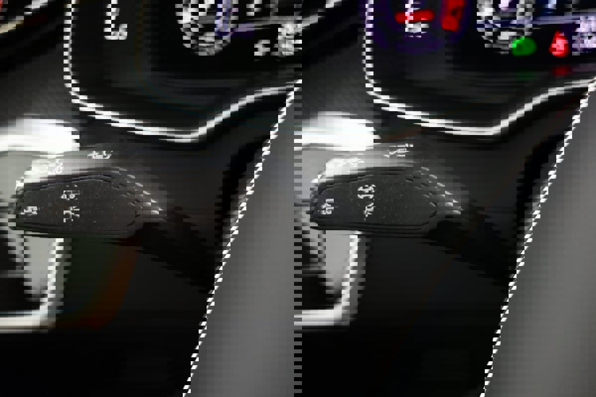 Used 2023 Audi RS 6 w/ Driver Assistance Package image 26