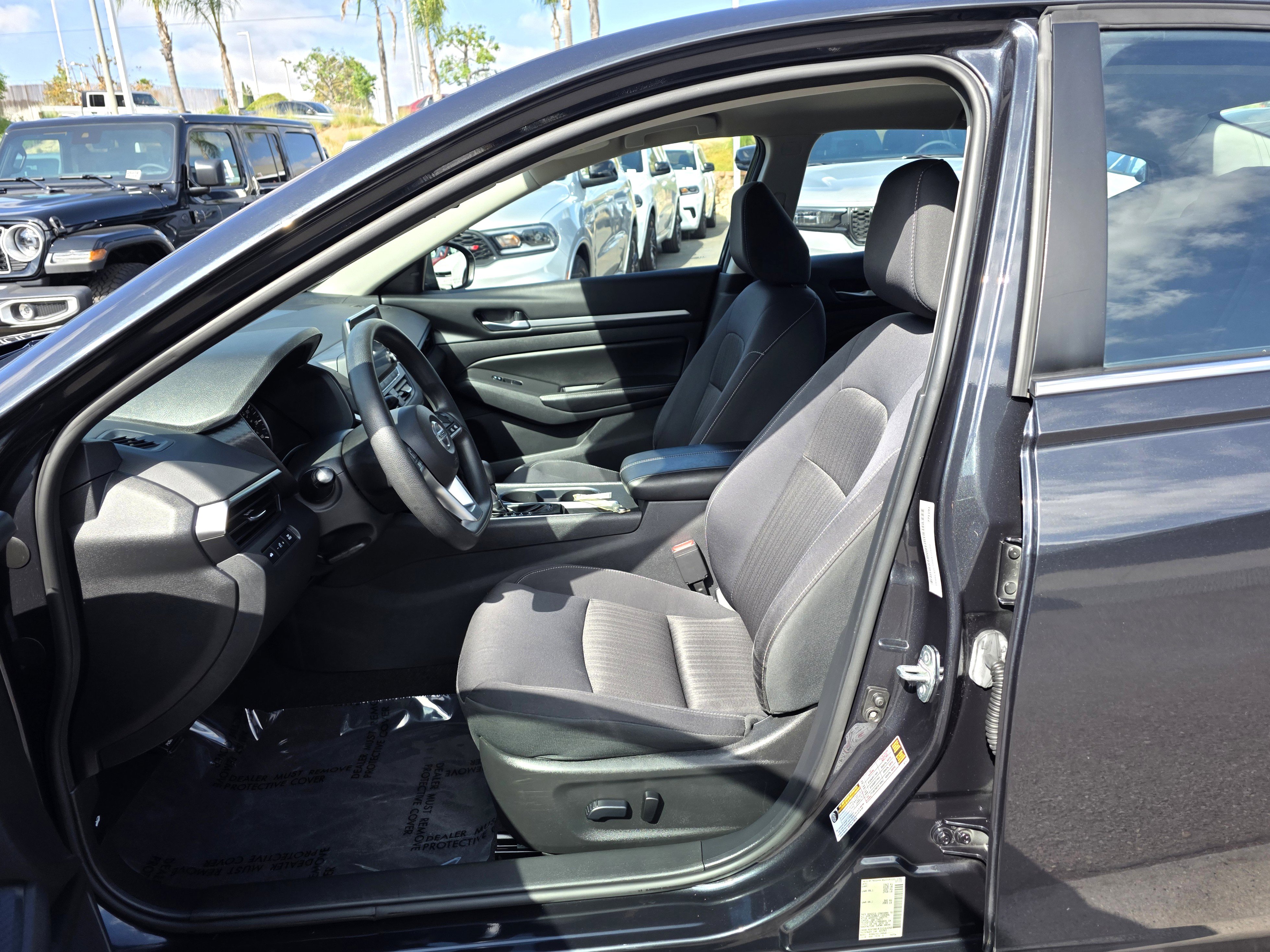 Used 2022 Nissan Altima 2.5 SV image 13