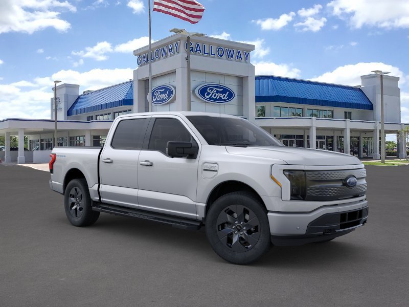 New 2023 Ford F150 Lightning XLT w/ Equipment Group 312A High image 7