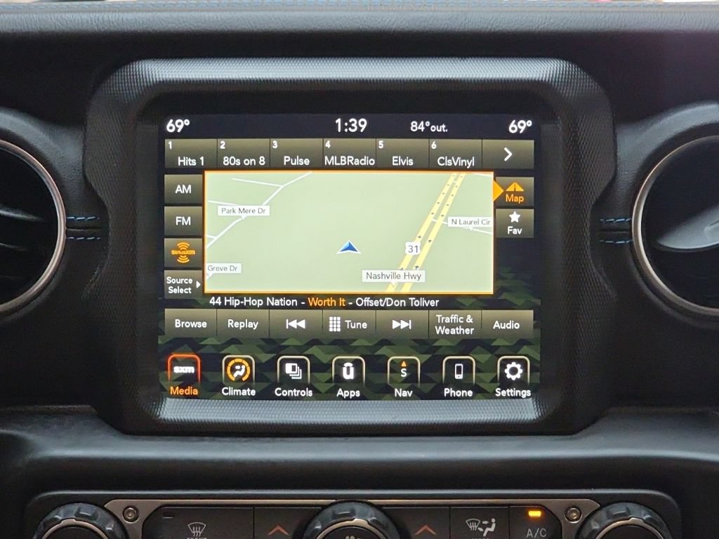 Used 2022 Jeep Wrangler Unlimited Rubicon 4xe AWD/4WD image 19