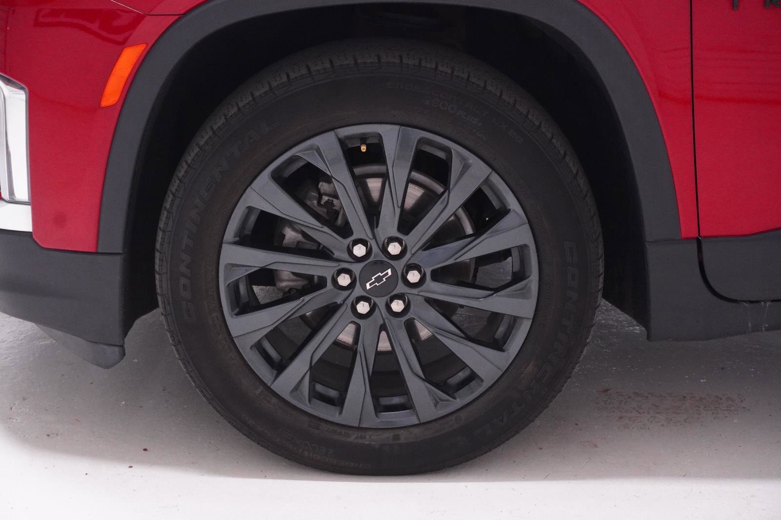 Used 2023 Chevrolet Traverse RS image 12